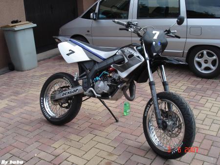 ChOuP�tt� en supermot